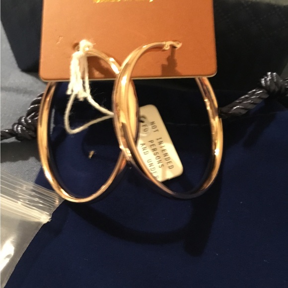 NWOT Toscana Italian 18k Gold Plated Large Hoop Earrings In Box - Picture 2 of 9